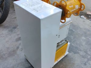 Máy dập nắp cốc tự động YUBANN YB-95A